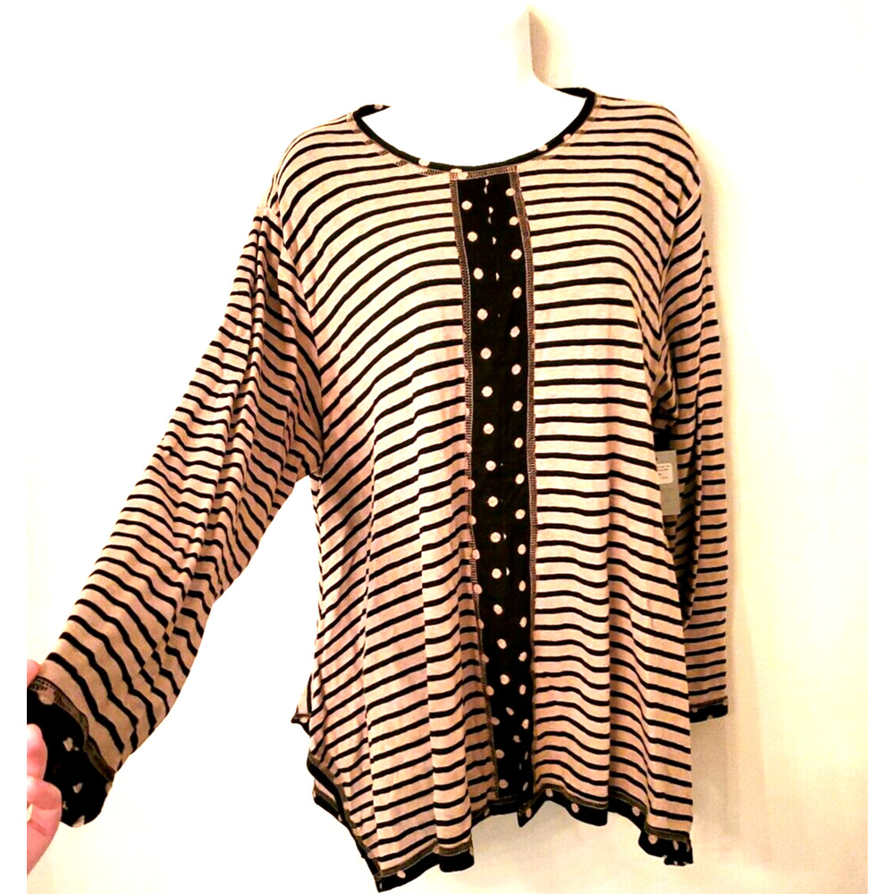 Sophie N.Y.C. Stripe Hanky Hem One Size O/S Top Black Stripe